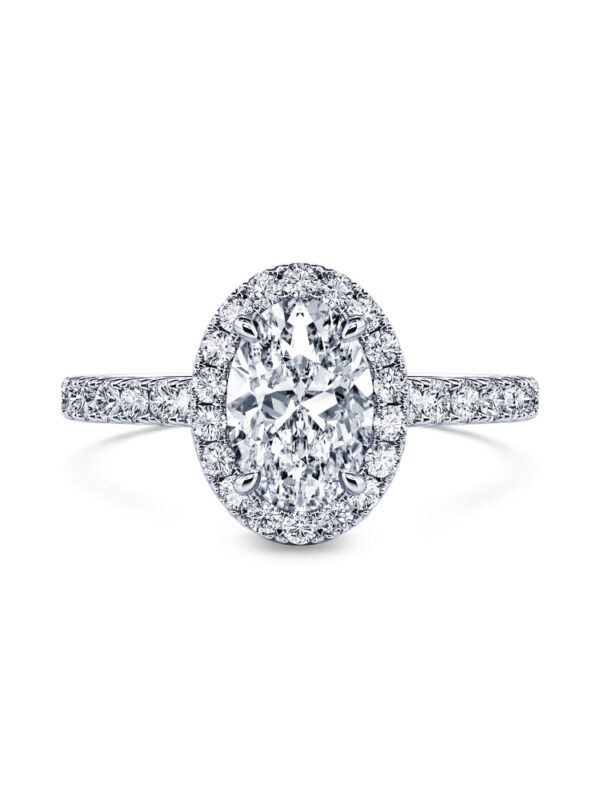 Capsule Saint Valentin - Blog Mariage Madame C Bague de fiançailles Louise Lab en diamants et platine Zeina