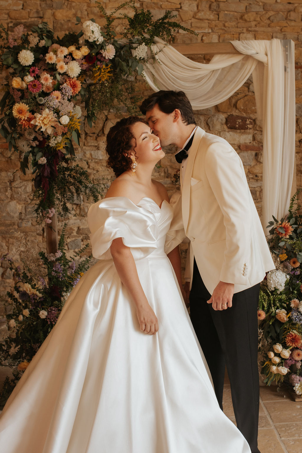 Mariage en Normandie au Manoir de Chivré - Audrey + Philippe - Blog Mariage Madame C