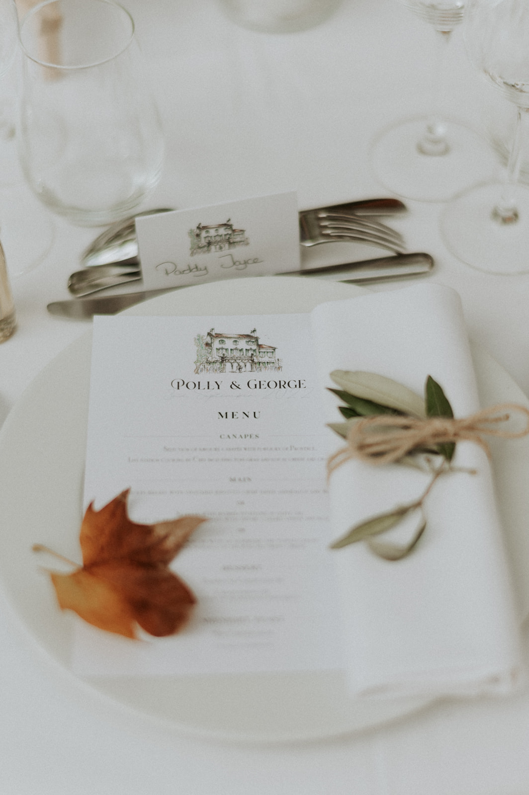 Mariage de Provence à la Bastide de Toursainte - Polly + George - Blog Mariage Madame C Mariage de Provence à la Bastide de Toursainte - Polly + George - Blog Mariage Madame C