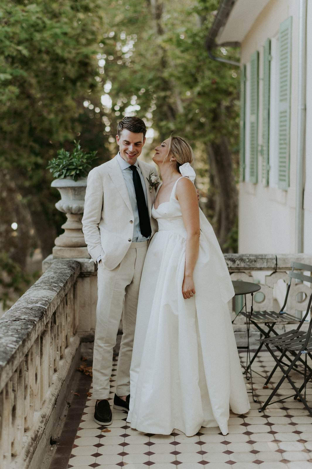 Mariage de Provence à la Bastide de Toursainte - Polly + George - Blog Mariage Madame C Mariage de Provence à la Bastide de Toursainte © Phan Thien