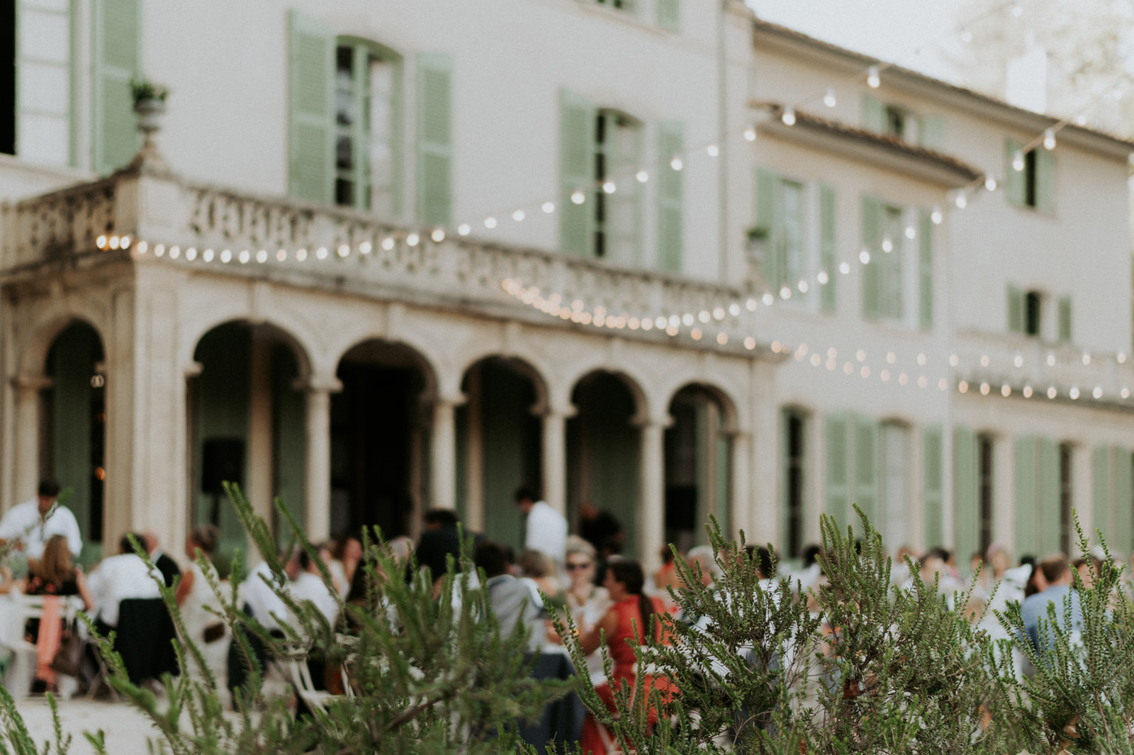 Mariage de Provence à la Bastide de Toursainte - Polly + George - Blog Mariage Madame C Mariage de Provence à la Bastide de Toursainte - Polly + George - Blog Mariage Madame C