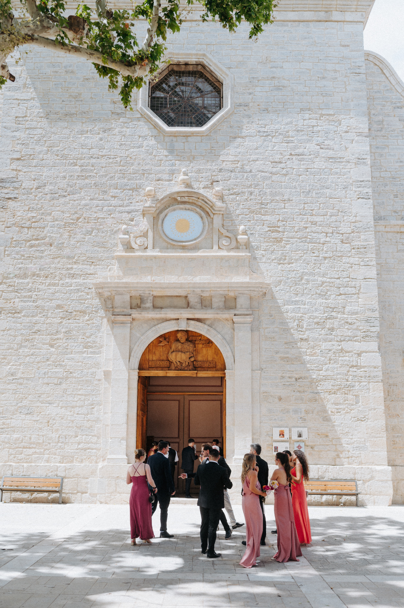 Mariage Moderne dans le Var - Eléa + Thibaud - Blog Mariage Madame C Mariage Moderne dans le Var - Eléa + Thibaud - Blog Mariage Madame C