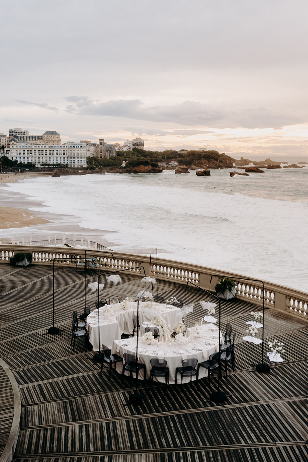 Mariage moderne à Biarritz à l'Hôtel du Palais - Blog Mariage Madame C
