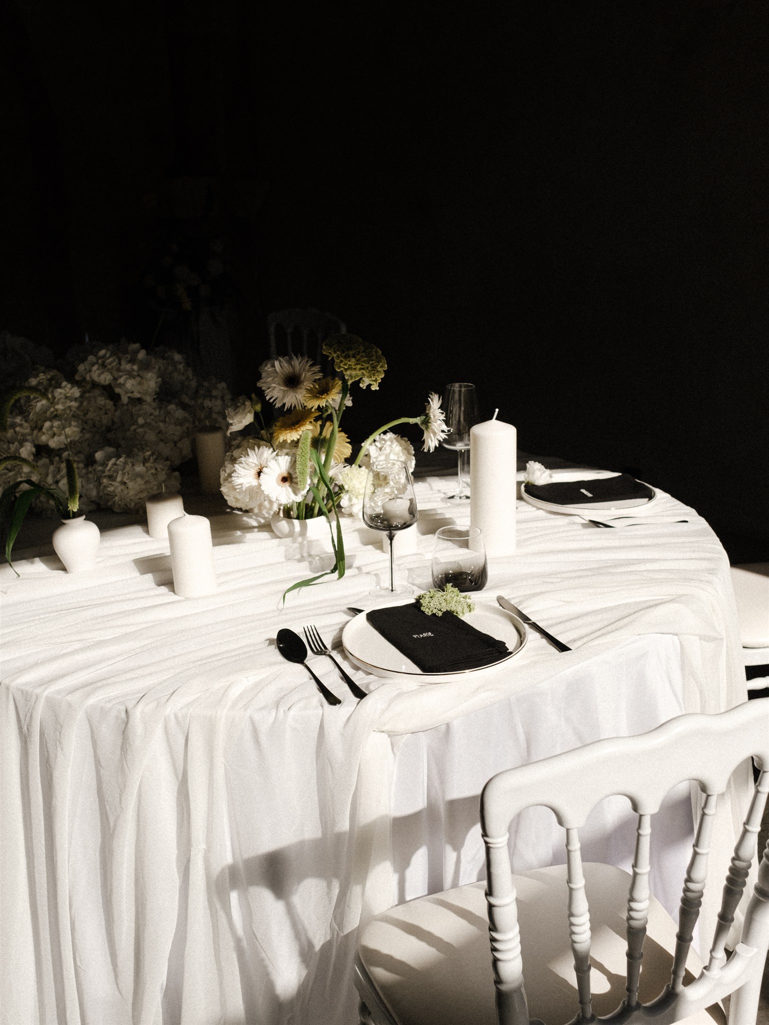 Mariage couture à l'abbaye Saint Eusèbe - Blog Mariage Madame C Mariage couture à l'abbaye Saint Eusèbe - Blog Mariage Madame C