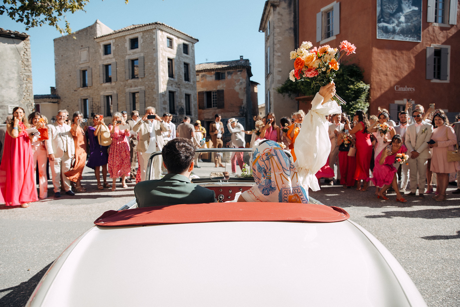 Mariage dans le Luberon à la Grange de Javon - Jeanne + Hugo - Blog Mariage Madame C