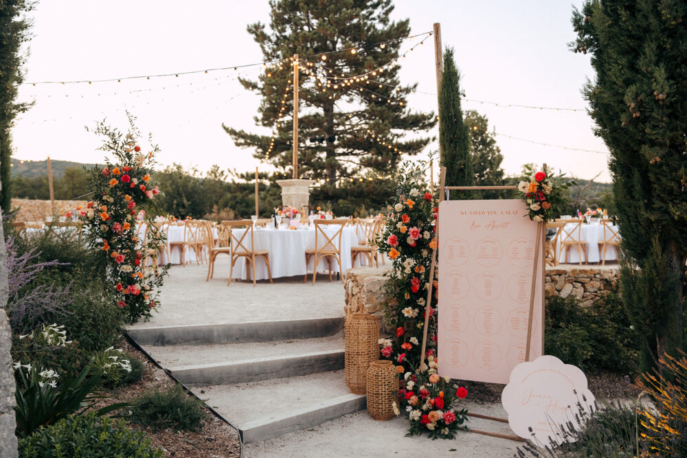 Mariage dans le Luberon à la Grange de Javon - Jeanne + Hugo - Blog Mariage Madame C