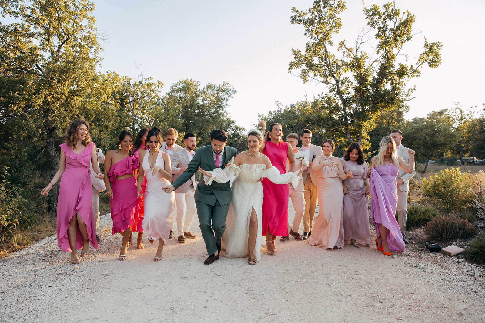 Mariage dans le Luberon à la Grange de Javon - Jeanne + Hugo - Blog Mariage Madame C