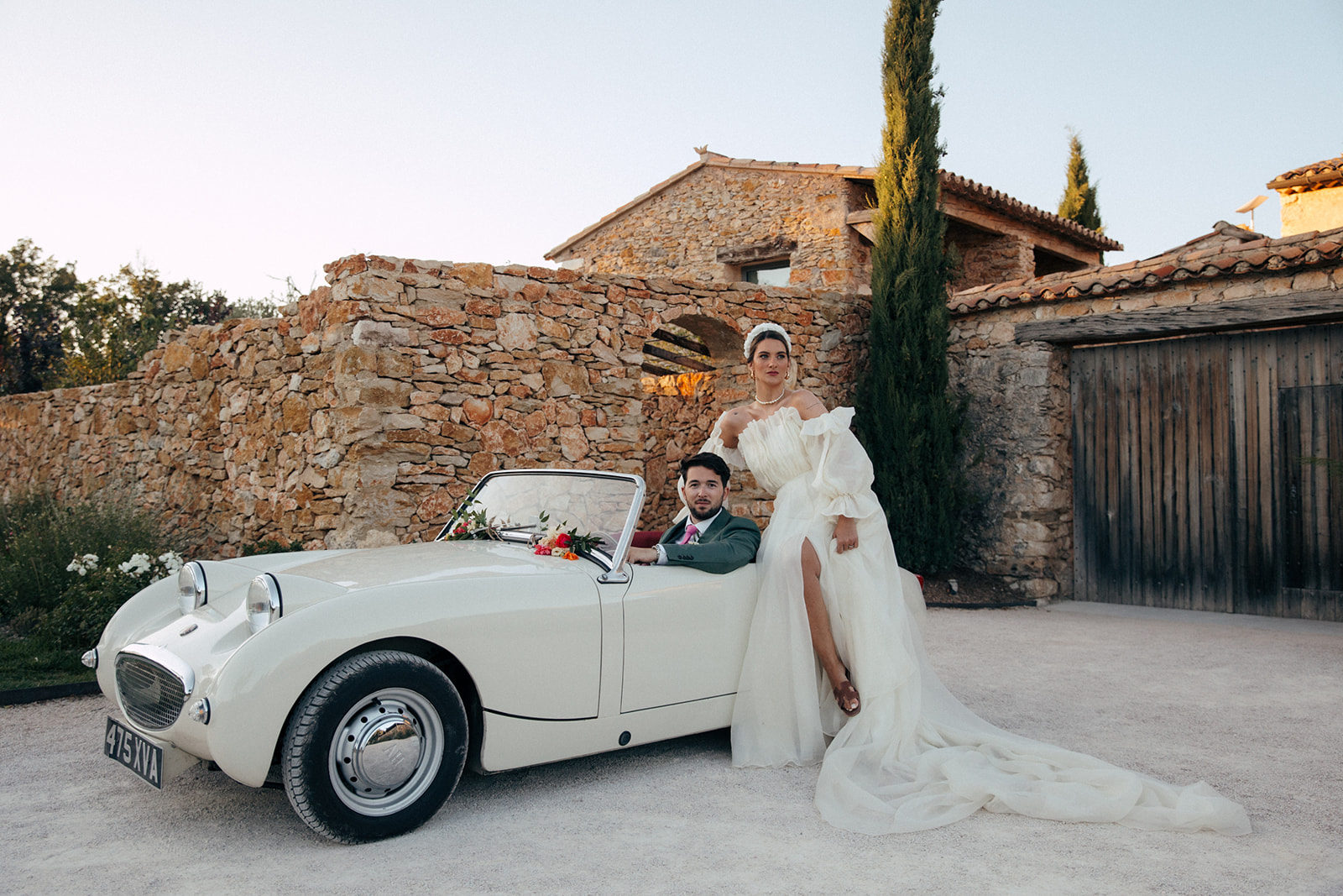 Mariage dans le Luberon à la Grange de Javon - Jeanne + Hugo - Blog Mariage Madame C
