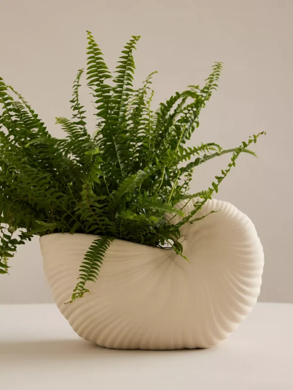 Décoration intérieure - Blog Mariage Madame C Vase en coquillage Ferm Living