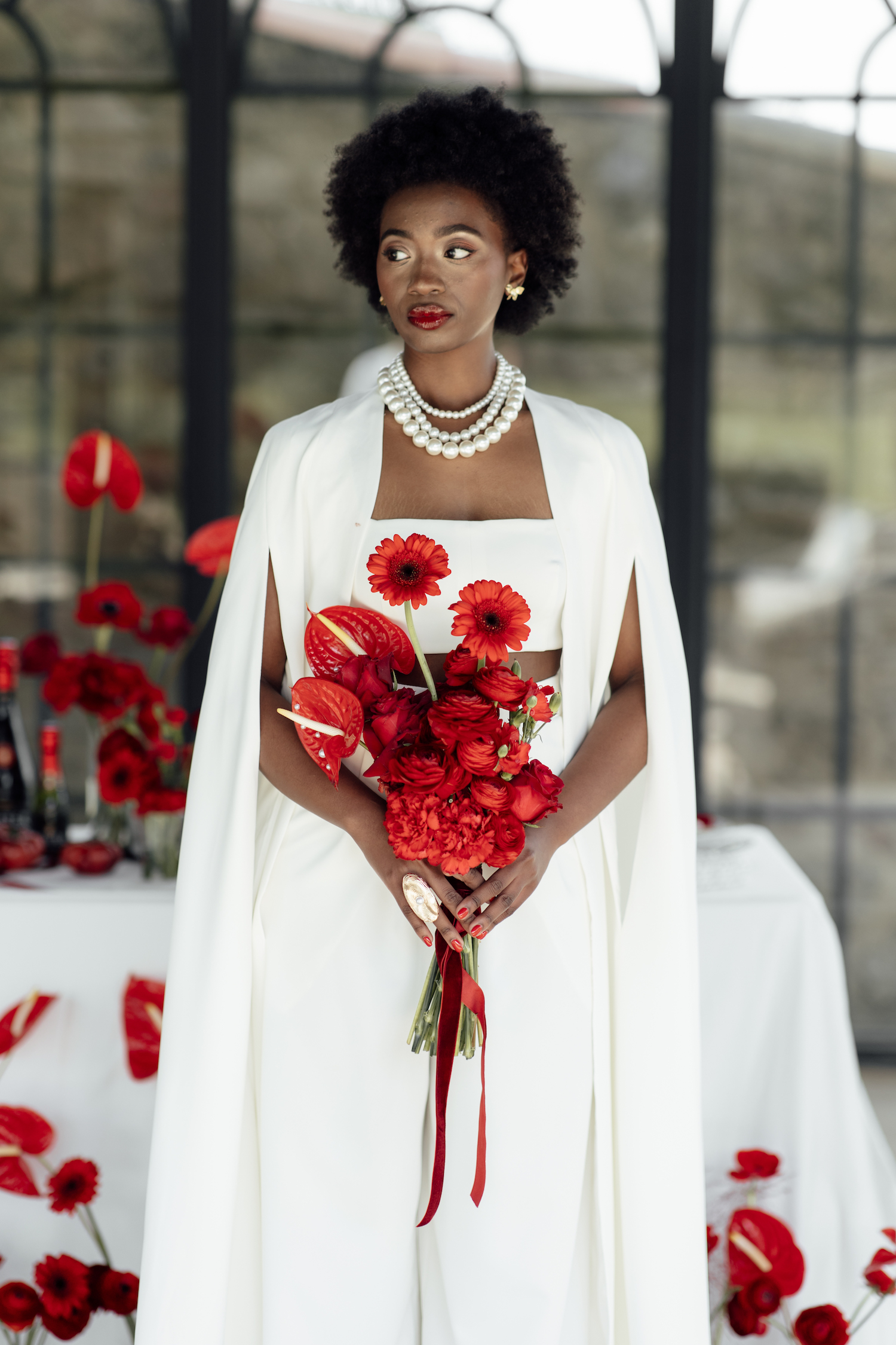 Synopsis - Blog Mariage Madame C Mariage Couture en rouge et blanc au Domaine de la Pommé