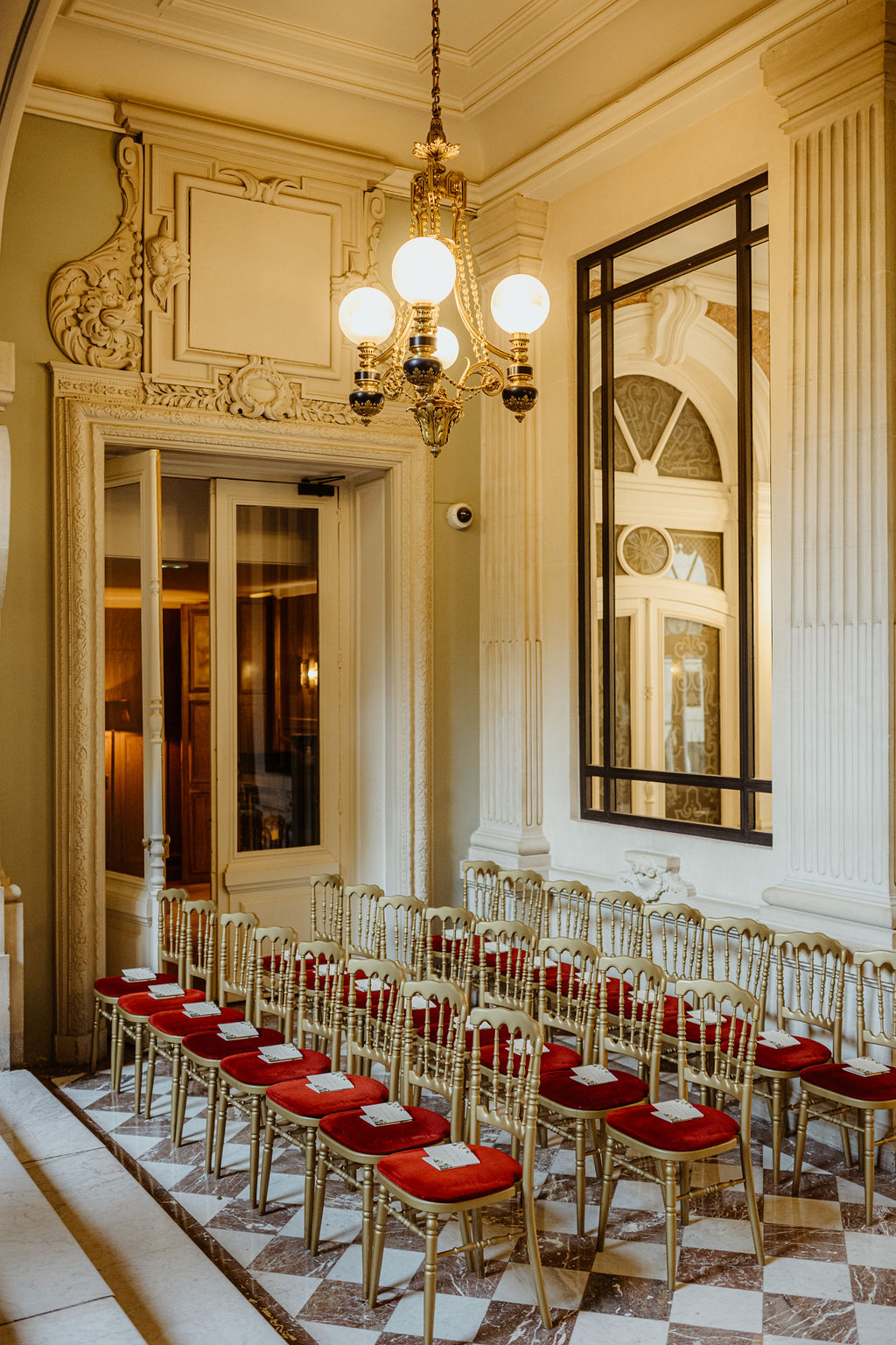 Mariage à Paris à l'Hôtel Le Marois - Kacee + Rahul - Blog Mariage Madame C Mariage à Paris à l'Hôtel Le Marois - Kacee + Rahul - Blog Mariage Madame C