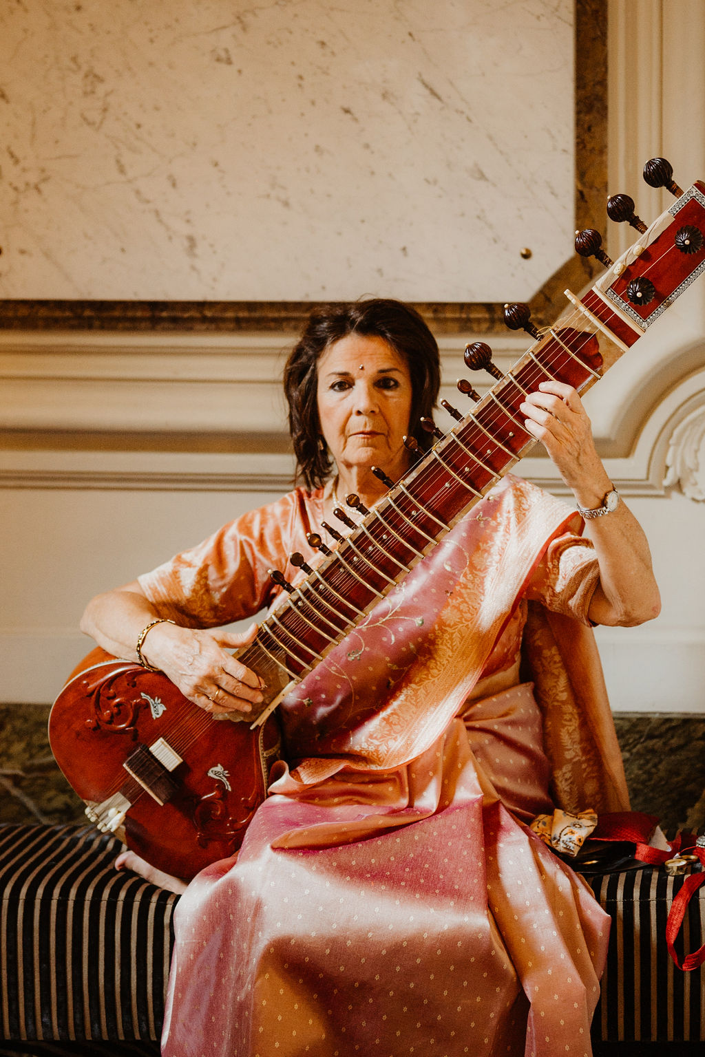 Mariage à Paris à l'Hôtel Le Marois - Kacee + Rahul - Blog Mariage Madame C Mariage à Paris à l'Hôtel Le Marois - Kacee + Rahul - Blog Mariage Madame C