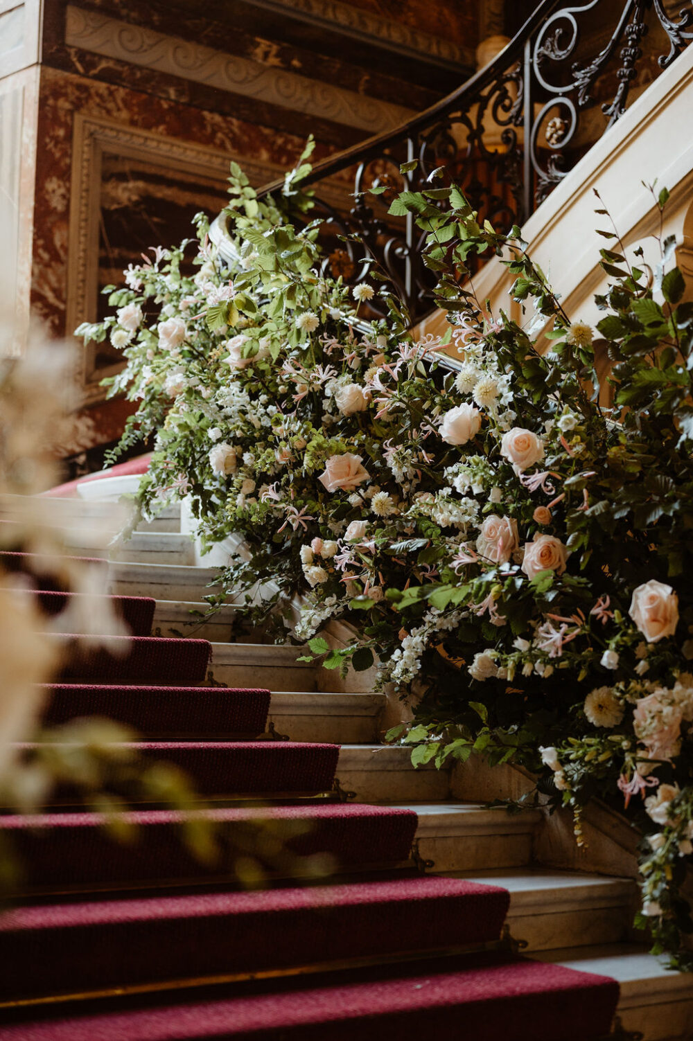 Mariage à Paris à l'Hôtel Le Marois - Kacee + Rahul - Blog Mariage Madame C