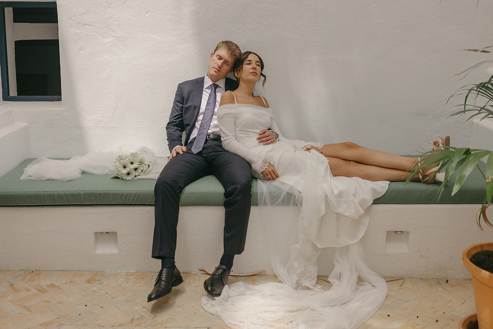 Mariage méditerranéen à Minorque - Belén + Christopher - Blog Mariage Madame C