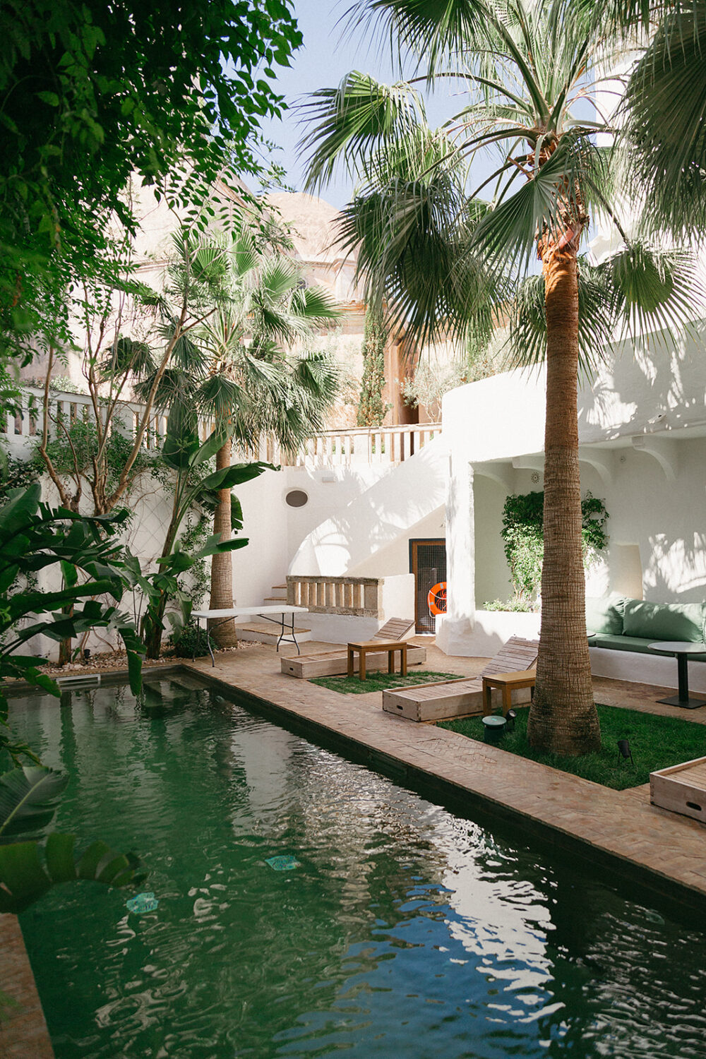 Mariage méditerranéen à Minorque - Belén + Christopher - Blog Mariage Madame C