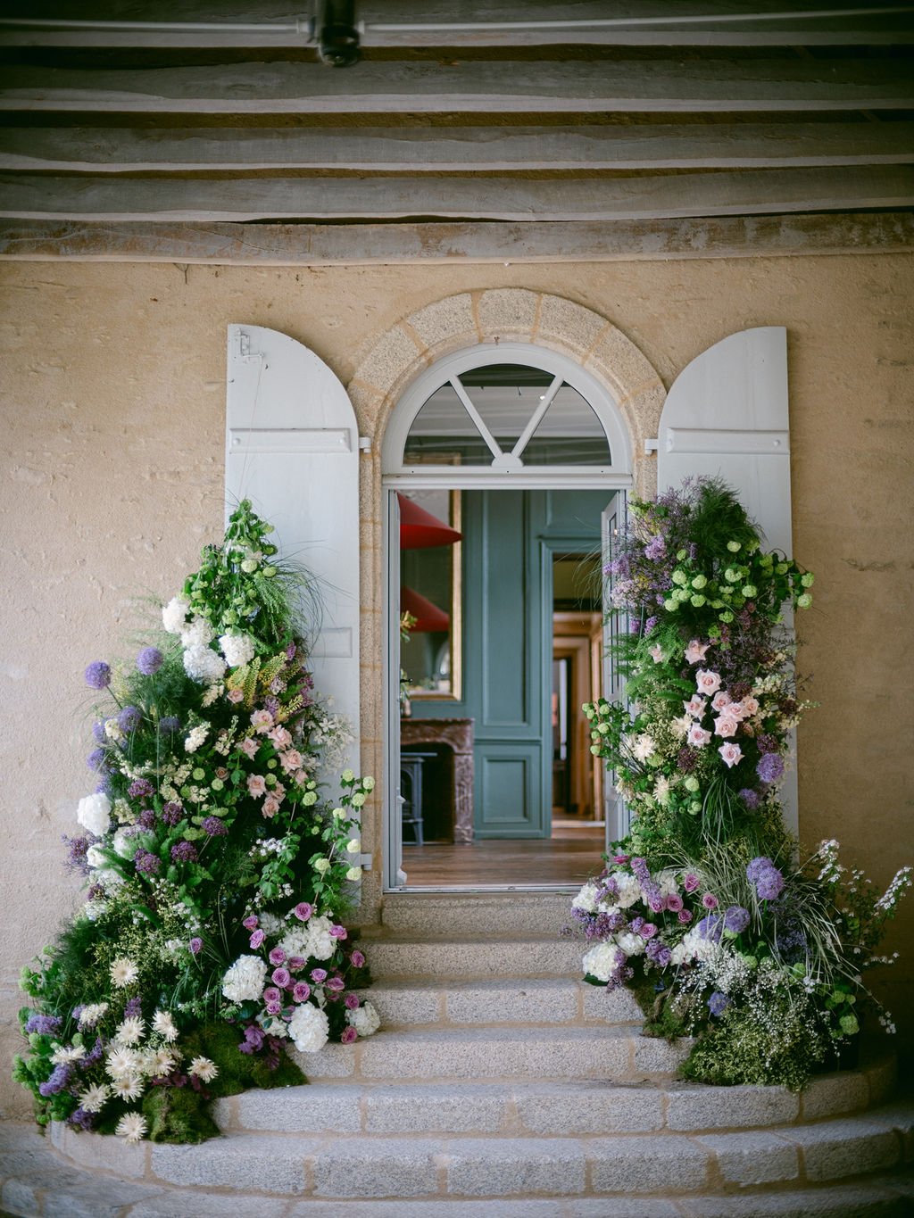 L’art d’un mariage champêtre revisité au Domaine du Mezo - Blog Mariage Madame C L’art d’un mariage champêtre revisité au Domaine du Mezo - Blog Mariage Madame C