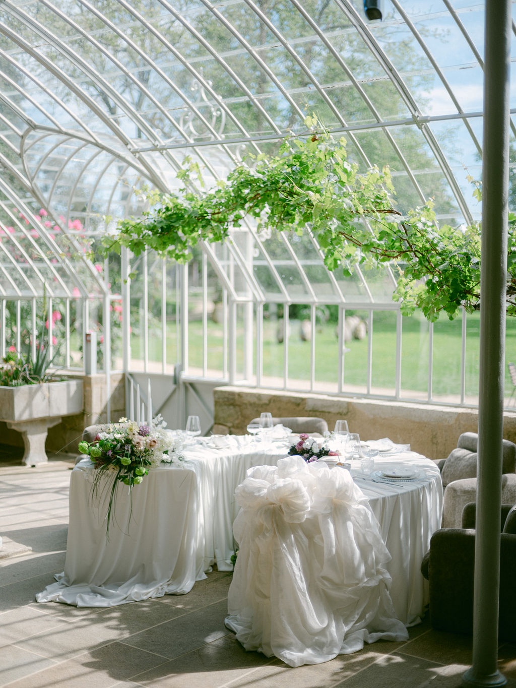 L’art d’un mariage champêtre revisité au Domaine du Mezo - Blog Mariage Madame C Mariage champêtre et élégant au Domaine du Mezo © Thomas Raboteur
