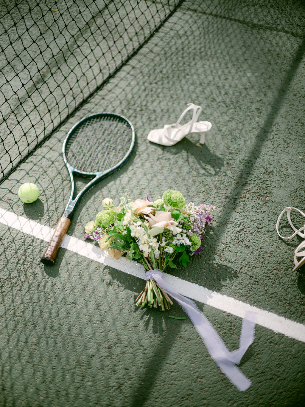 L’art d’un mariage champêtre revisité au Domaine du Mezo - Blog Mariage Madame C Mariage champêtre et élégant au Domaine du Mezo © Thomas Raboteur