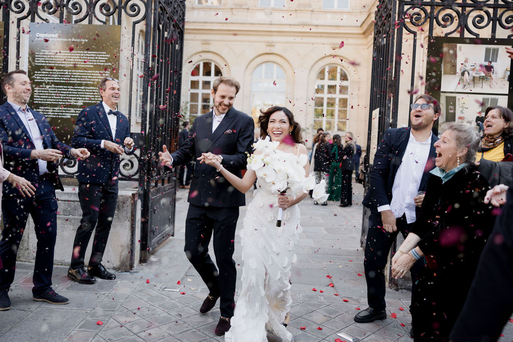 Mariage couture à Paris à l'Hôtel Le Meurice - Vivianna + Matthieu - Blog Mariage Madame C Mariage couture à Paris à l'Hôtel Le Meurice - Vivianna + Matthieu - Blog Mariage Madame C