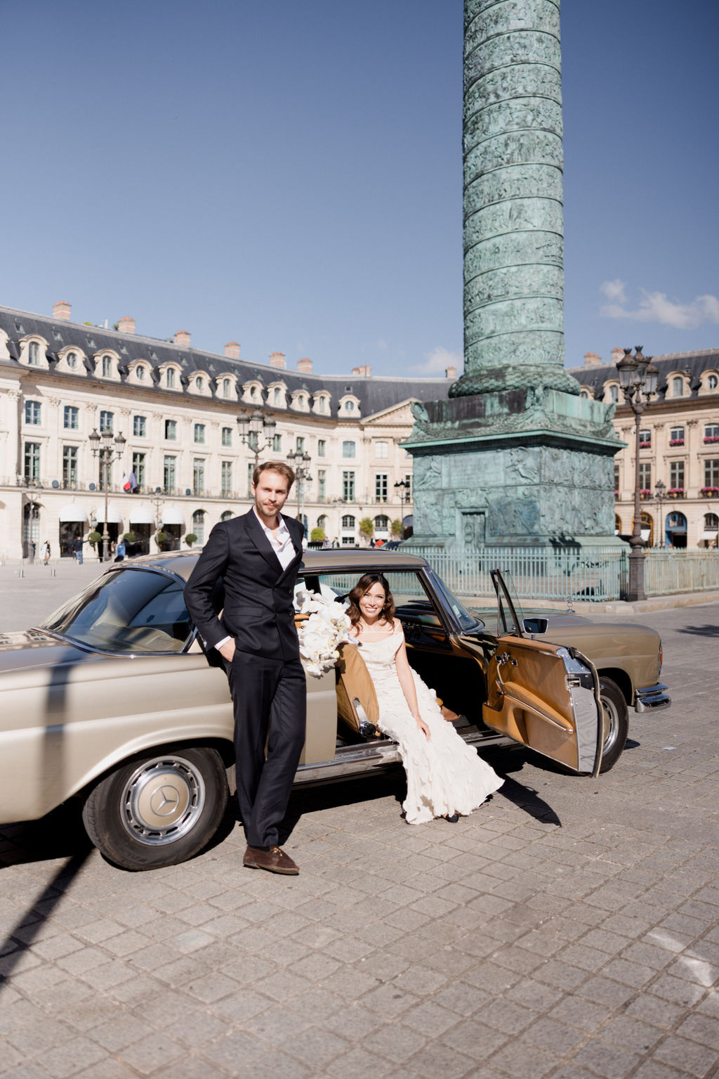 Mariage couture à Paris à l'Hôtel Le Meurice - Vivianna + Matthieu - Blog Mariage Madame C Mariage couture à Paris à l'Hôtel Le Meurice - Vivianna + Matthieu - Blog Mariage Madame C