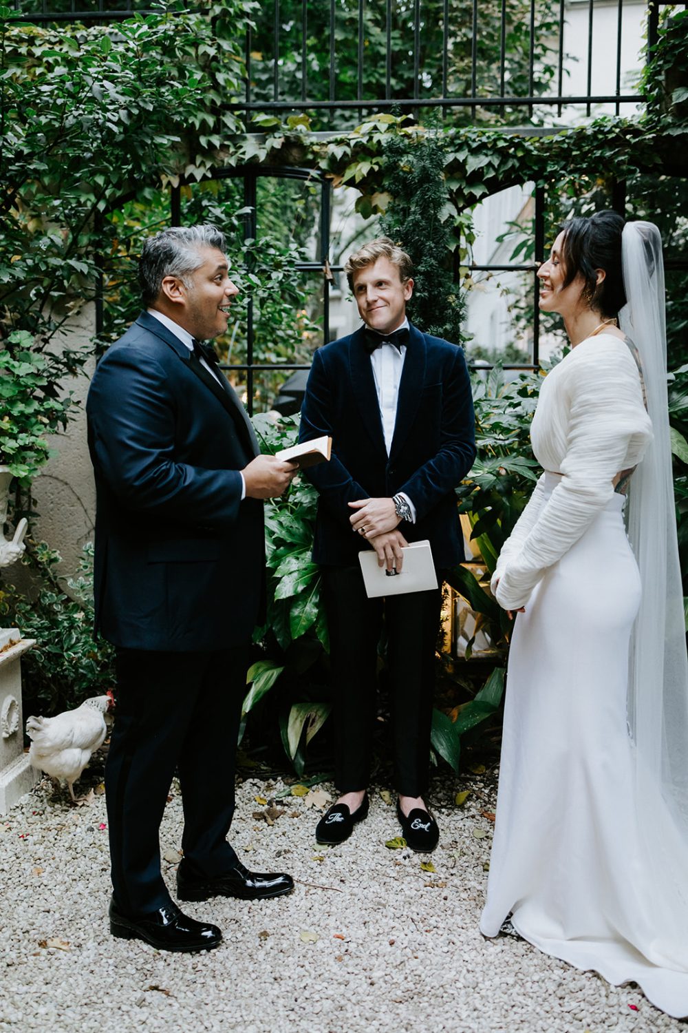 Mariage intime à Paris à l'Hôtel Particulier Montmartre - Nancy + Mitesh - Blog Mariage Madame C