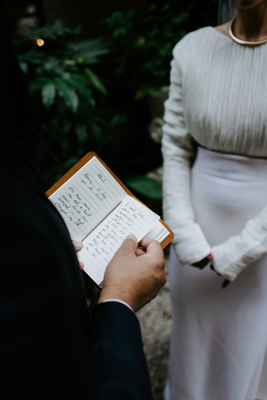 Mariage intime à Paris à l'Hôtel Particulier Montmartre - Nancy + Mitesh - Blog Mariage Madame C