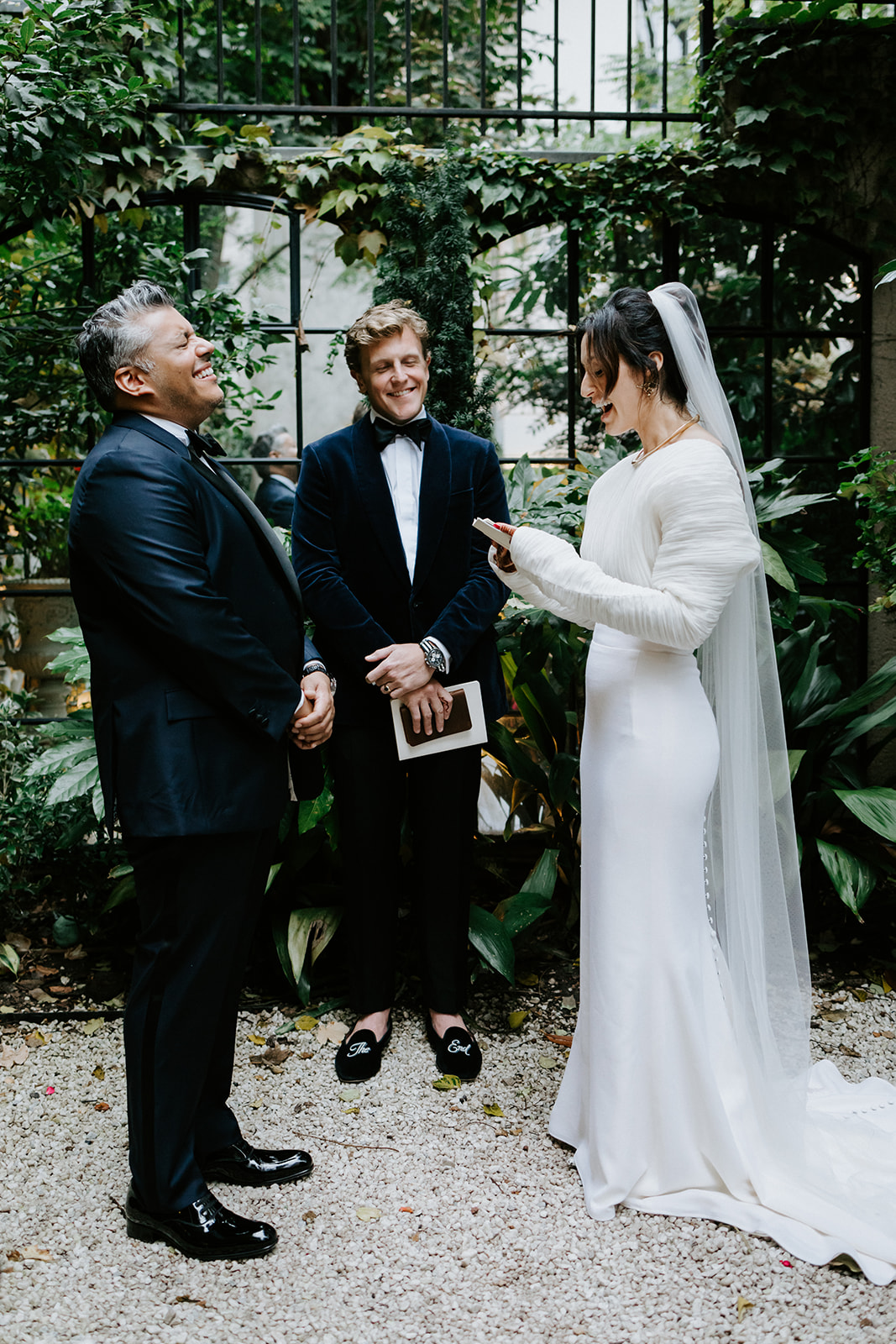 Mariage intime à Paris à l'Hôtel Particulier Montmartre - Nancy + Mitesh - Blog Mariage Madame C