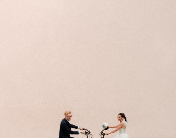 Mariage moderne à Hossegor — Florence + Rémi - Blog Mariage Madame C Mariage moderne à Hossegor © Camila Garcia Photographies