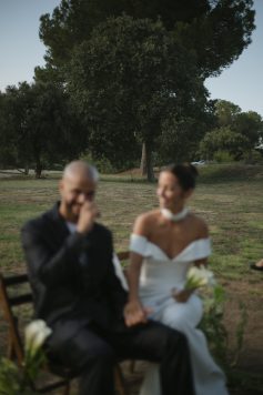 Tendances cérémonie laïque 2026 : authenticité, rythme et émotion au cœur des mariages - Blog Mariage Madame C