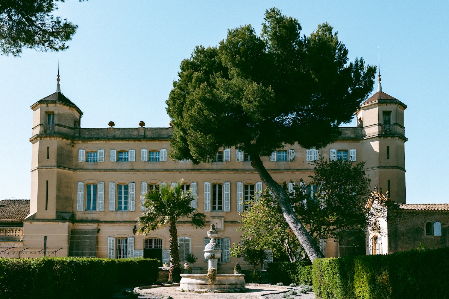 A mistral dance of light - Blog Mariage Madame C A mistral dance of light - Blog Mariage Madame C