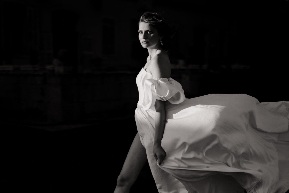 A mistral dance of light - Blog Mariage Madame C Mariage de Provence au Chateau de Sénéguier