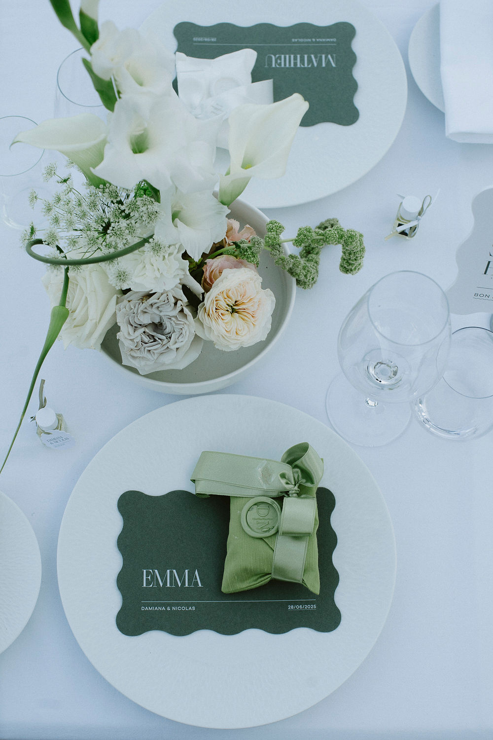 Mariage à Grasse à la Bastide Saint Antoine - Damiana + Nicolas - Blog Mariage Madame C