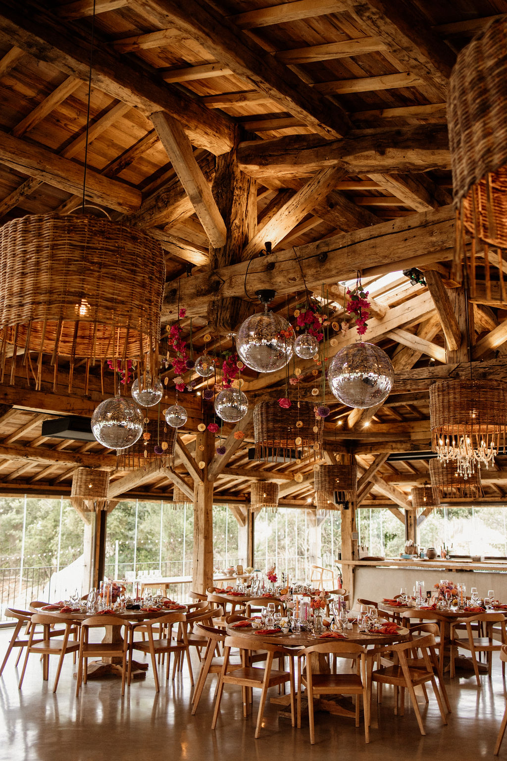 Mariage coloré au Domaine de Brés - Juliette + Fabien - Blog Mariage Madame C Mariage coloré au Domaine de Brés - Juliette + Fabien - Blog Mariage Madame C