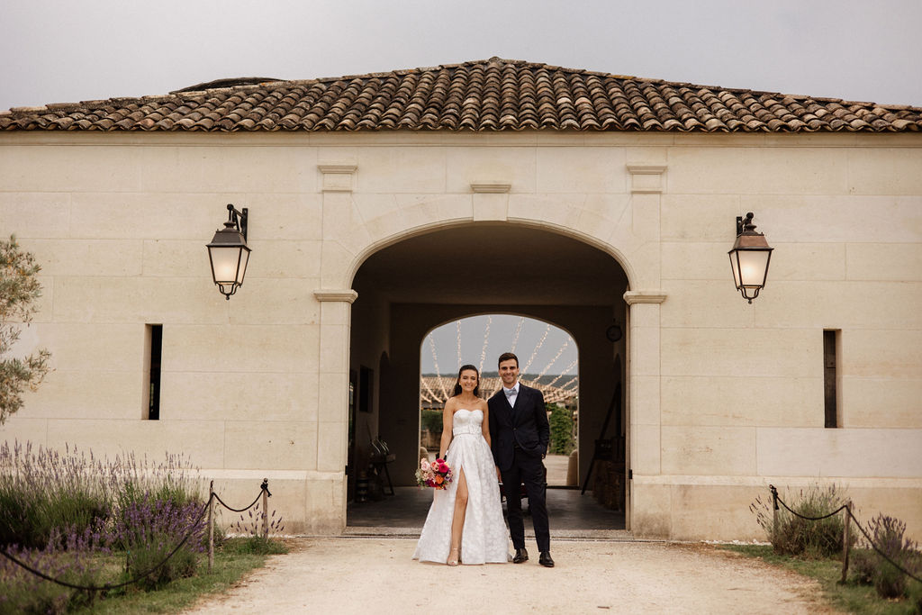Mariage coloré au Domaine de Brés - Juliette + Fabien - Blog Mariage Madame C Mariage coloré au Domaine de Brés - Juliette + Fabien - Blog Mariage Madame C