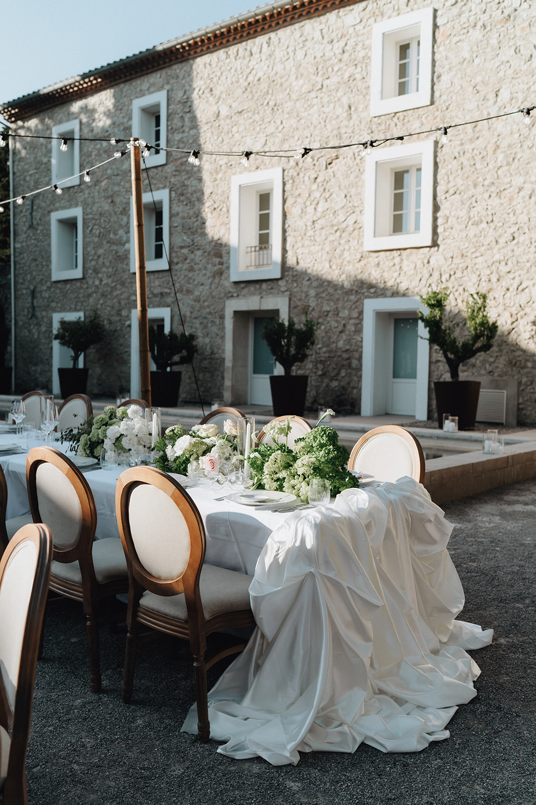 Mariage au milieu des vignes au Château L’Hospitalet - Bianca + Marc - Blog Mariage Madame C Mariage au milieu des vignes au Château L’Hospitalet - Bianca + Marc - Blog Mariage Madame C