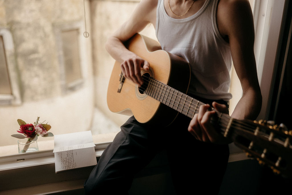 Mariage de Noël à Mauguio - Clara + Keiran - Blog Mariage Madame C Mariage de Noël à Mauguio - Clara + Keiran - Blog Mariage Madame C