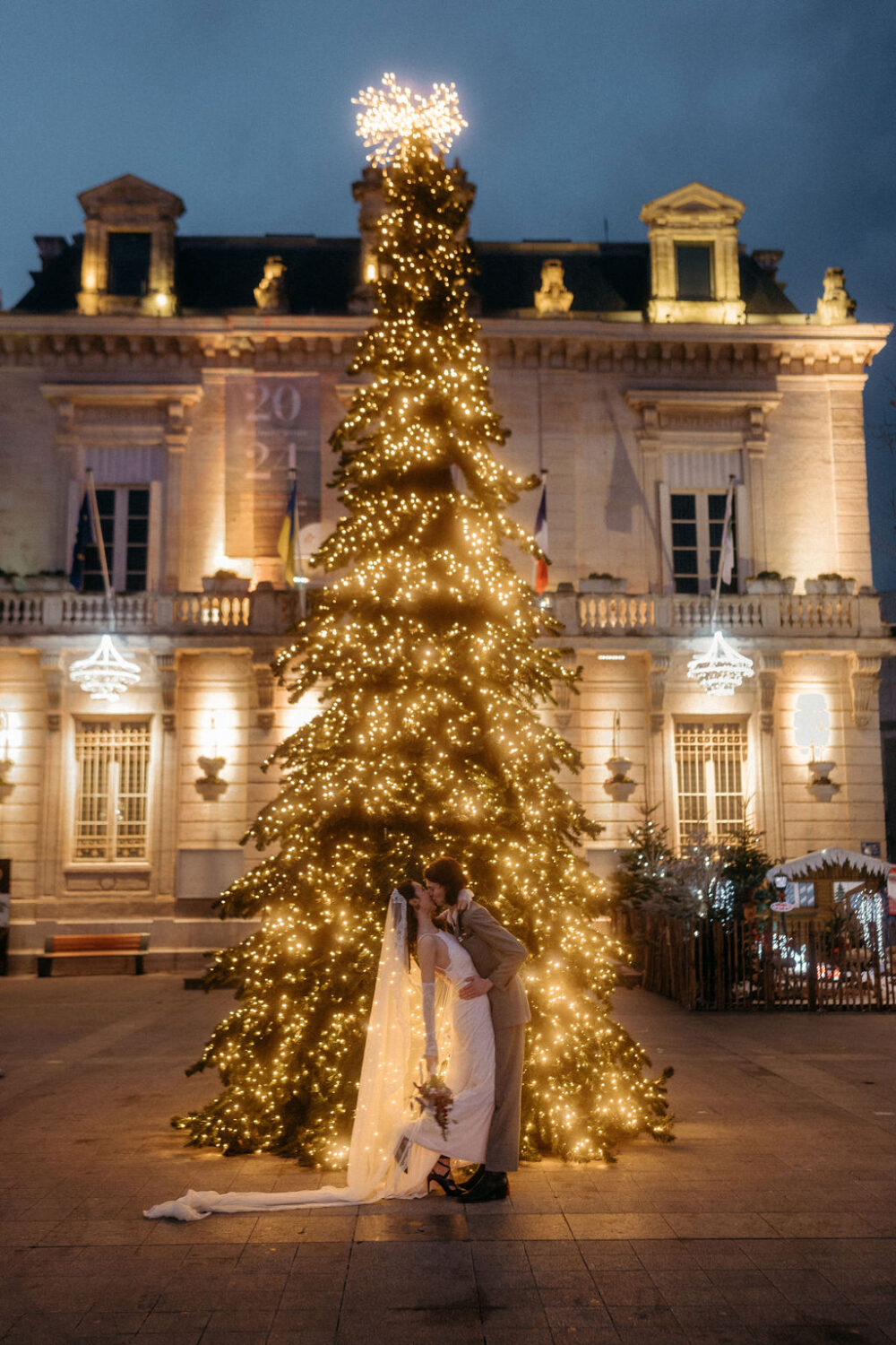 Mariage de Noël à Mauguio - Clara + Keiran - Blog Mariage Madame C