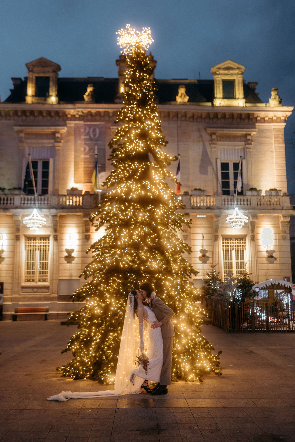 Mariage de Noël à Mauguio - Clara + Keiran - Blog Mariage Madame C Mariage de Noël à Mauguio - Clara + Keiran - Blog Mariage Madame C