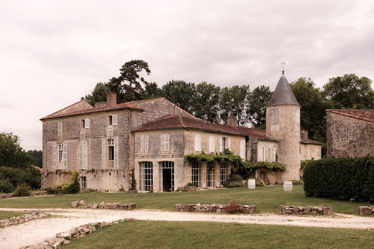 Mariage d'été au Château de Mouillepied - Clémence & Thibaud - Blog Mariage Madame C