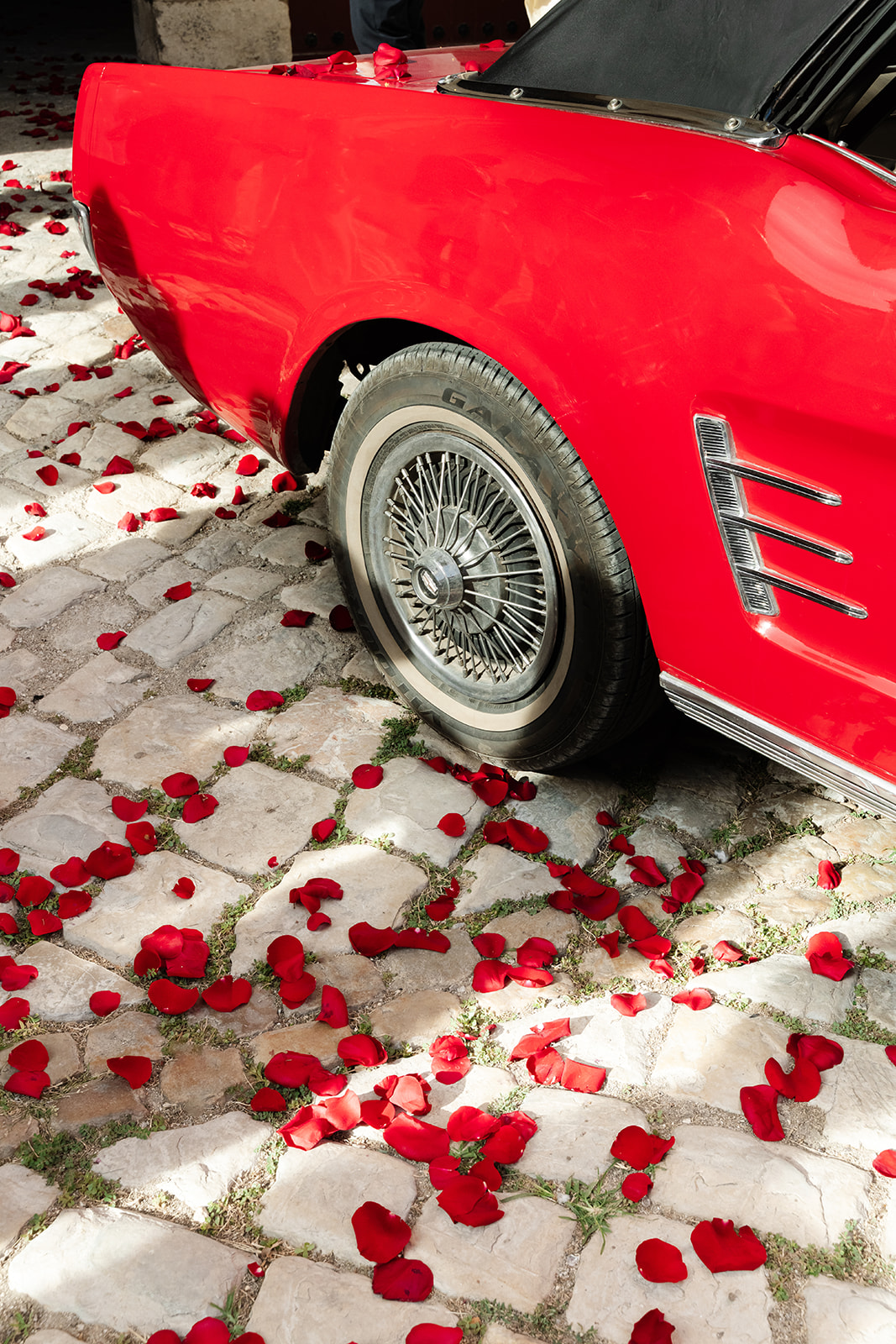 Mariage Dolce Vita au Château Bas d'Aumelas - Mandy + Paco - Blog Mariage Madame C