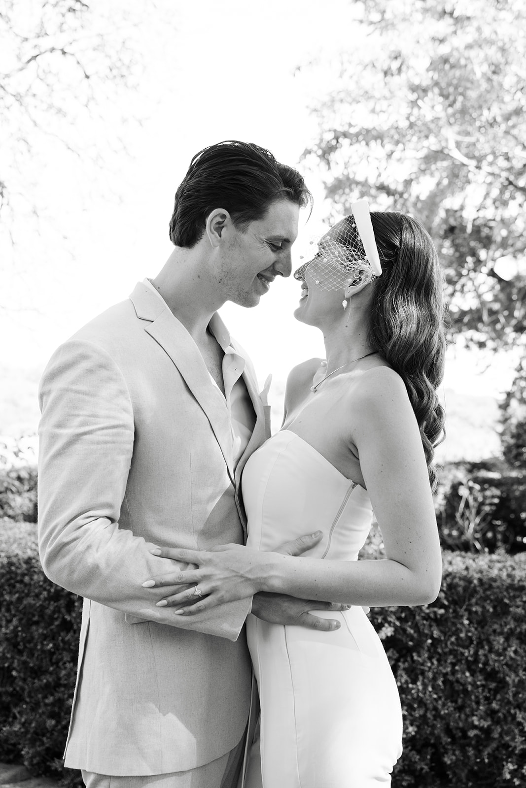 Mariage moderne au Château Bas d'Aumelas © Léa Evrevin