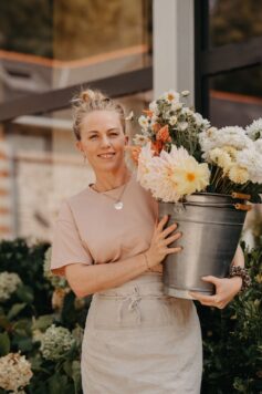 Hélène Préchac floral designer Les Herbes Hautes