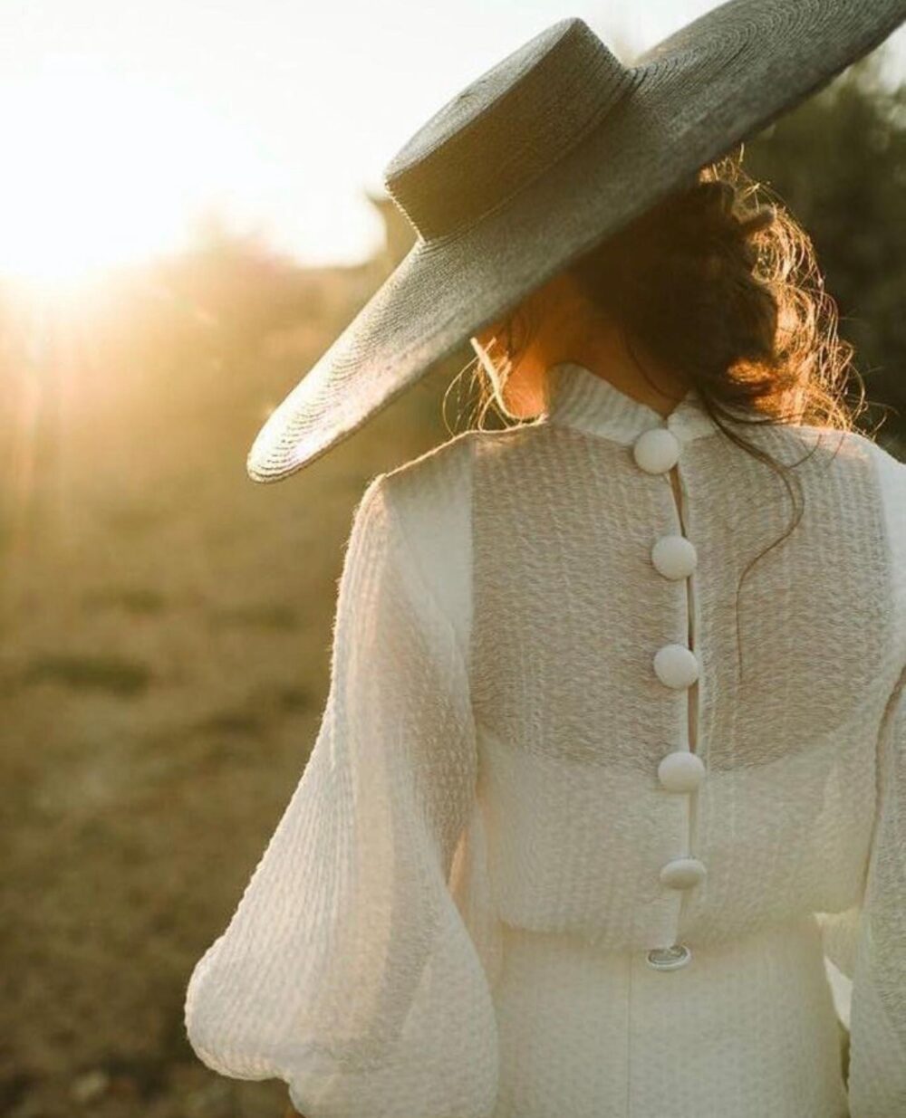 Mariage 2026 : De la cagoule de perles au béguin en crochet, la renaissance de la coiffe - Blog Mariage Madame C