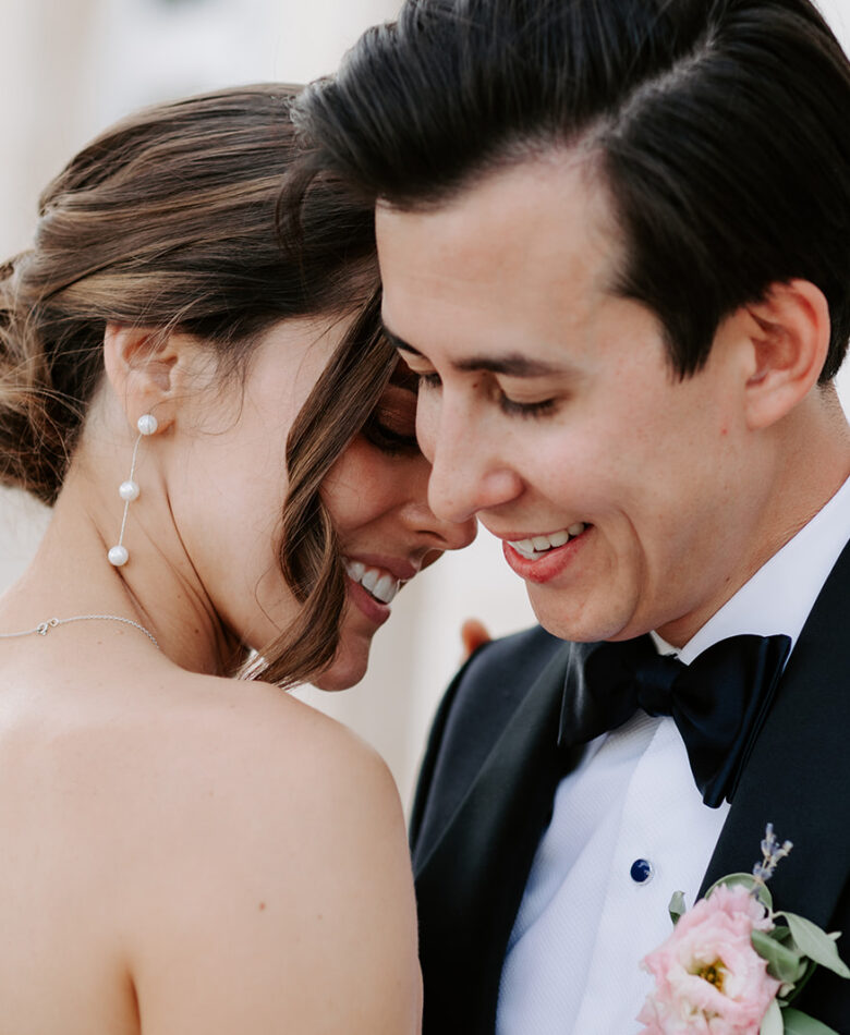 De la Caroline du Nord au Château St Pierre de Serjac - Kelly + Rob - Blog Mariage Madame C Mariage en Occitanie au Château de St Pierre de Serjac © Laetitia Leofold