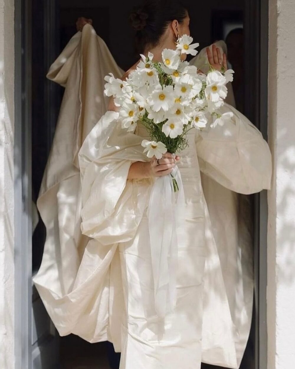 Bouquet de Mariée 2026 : Tendances modernes & inspirations couture