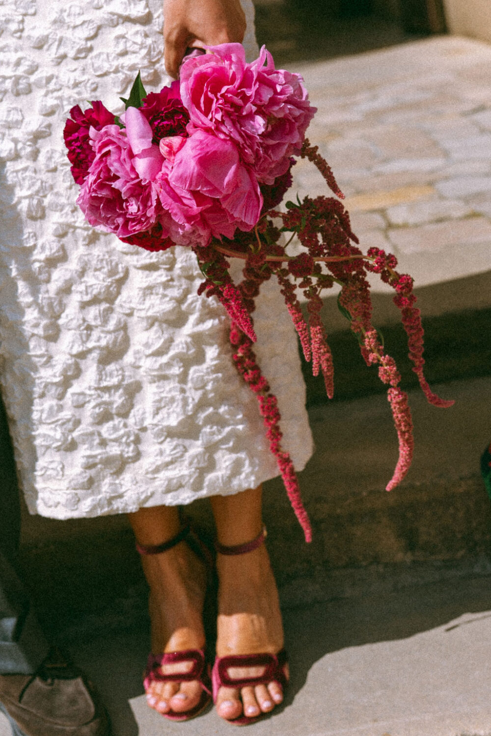 Destination wedding en France à Uzès — Valerie & Frazer - Blog Mariage Madame C