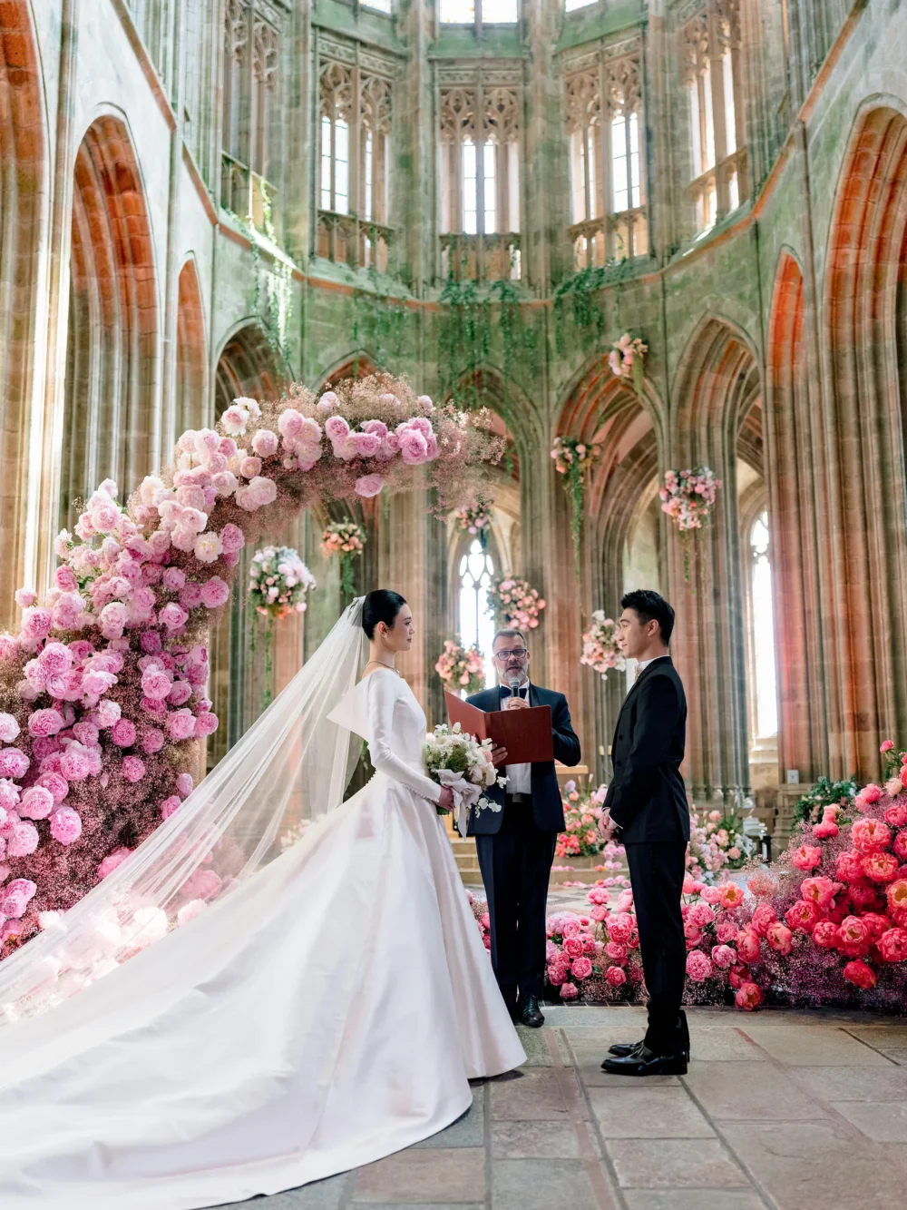 Dans les coulisses de la cérémonie d'exception de Ming Xi & Mario Ho au Mont-Saint-Michel - Blog Mariage Madame C