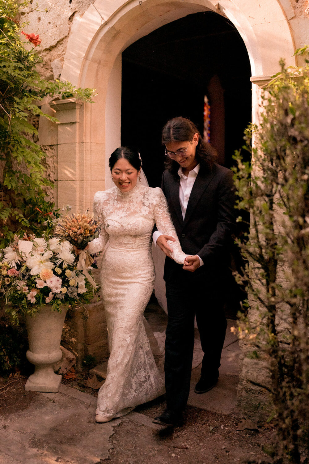 Destination wedding intime en Provence au Château du Jonquier — Michelle & Madi - Blog Mariage Madame C