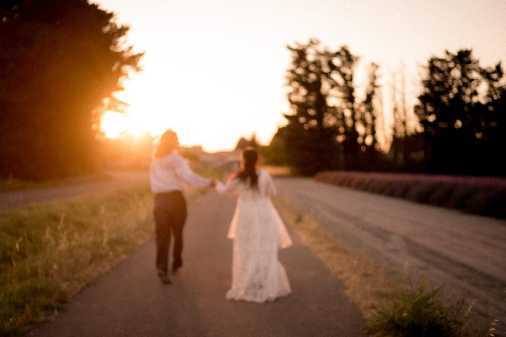 Destination wedding intime en Provence au Château du Jonquier — Michelle & Madi - Blog Mariage Madame C