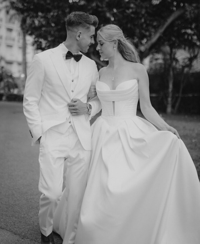 The French Riviera Wedding — Alicia & Denis - Blog Mariage Madame C Destination wedding sur la Côte d’Azur : un mariage à Cannes © The Picks